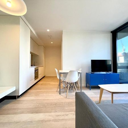 Readyset Apartments At Empire Melburne Exterior foto